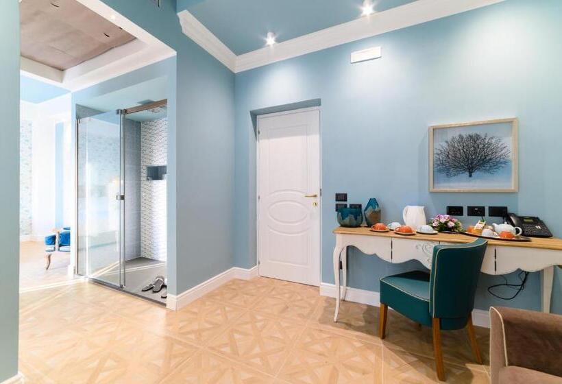 Полулюкс Вид на Море, Sogaris