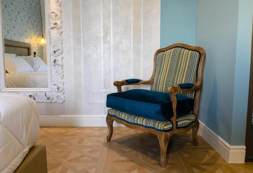 Полулюкс Вид на Море, Sogaris