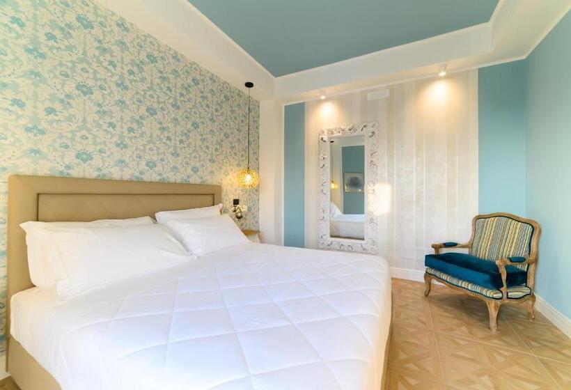 Полулюкс Вид на Море, Sogaris