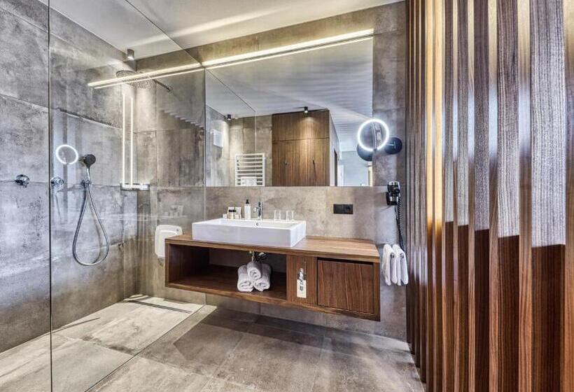 Люкс с гидромассажем, Traubenheim