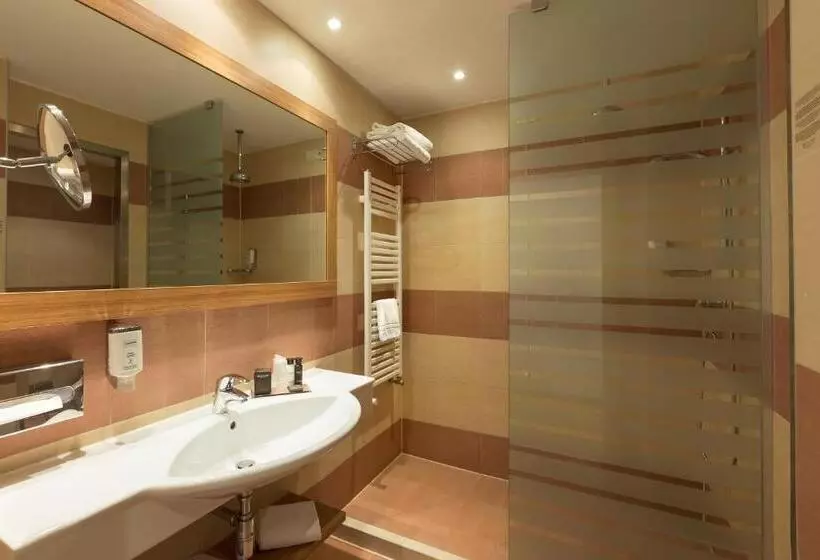 スイート(家族用), Leonardo Hotel Lago Di Garda Wellness And Spa