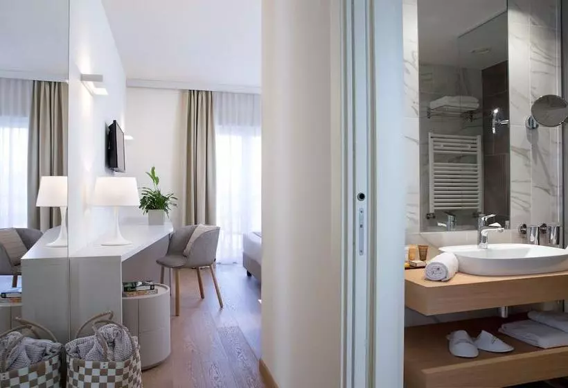 デラックスルーム, Leonardo Hotel Lago Di Garda Wellness And Spa