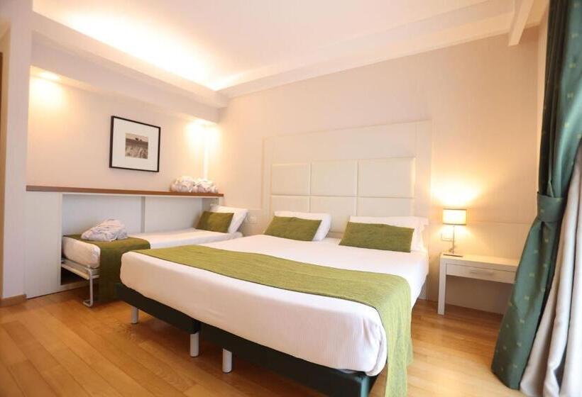 Трехместный Номер Комфорт, Leonardo Hotel Lago Di Garda   Wellness And Spa