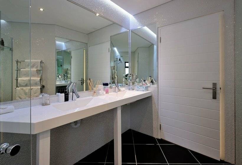 חדר סופריור, קומת קרקע, Sea Star Cliff