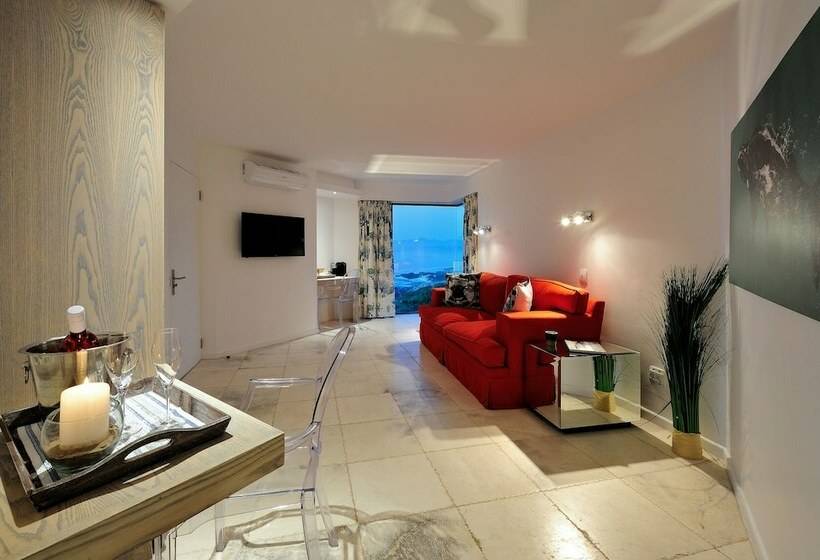 סוויטה משפחתית, Sea Star Cliff