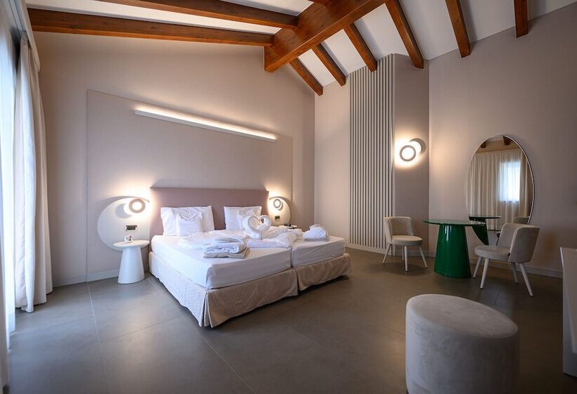 Полулюкс с Балконом, Villa Nicolli Romantic Spa Resort Adults Only