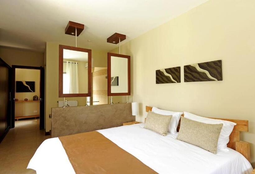 4 Schlafzimmer Villa, Athena Villas By Evaco