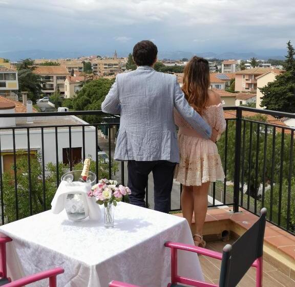 Люкс, Atoll Hotel Restaurant