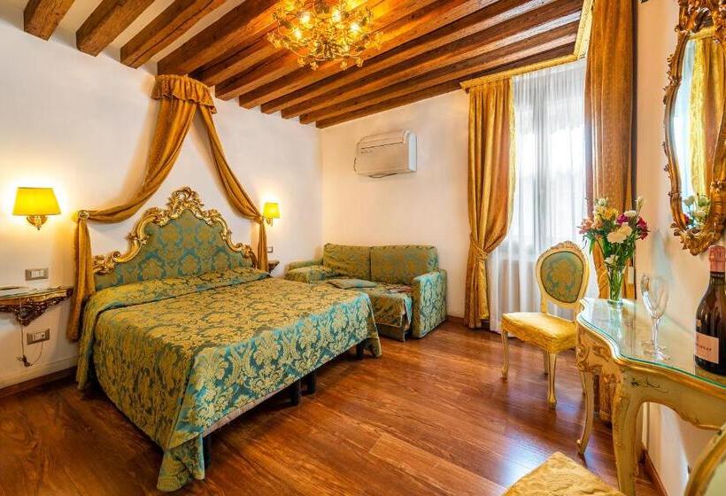 اتاق کلاسیک سه تخته, Al Vagon