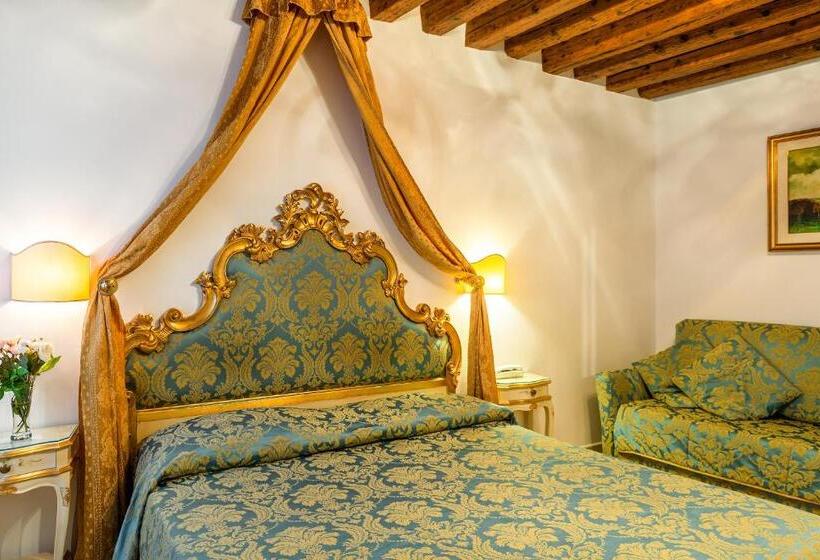 اتاق سوپریور با چشمانداز, Al Vagon