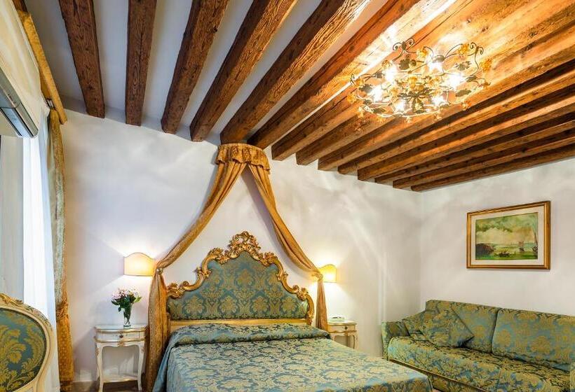 اتاق سوپریور با چشمانداز, Al Vagon