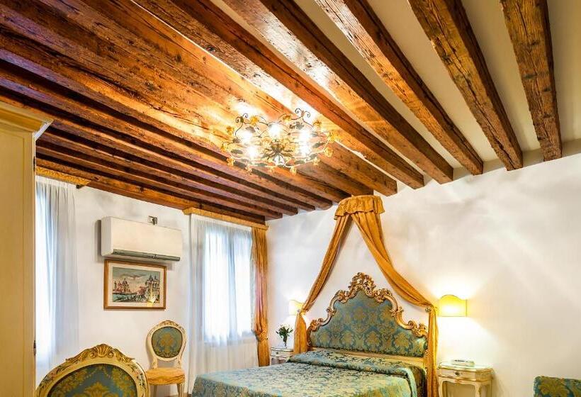 اتاق سوپریور با چشمانداز, Al Vagon