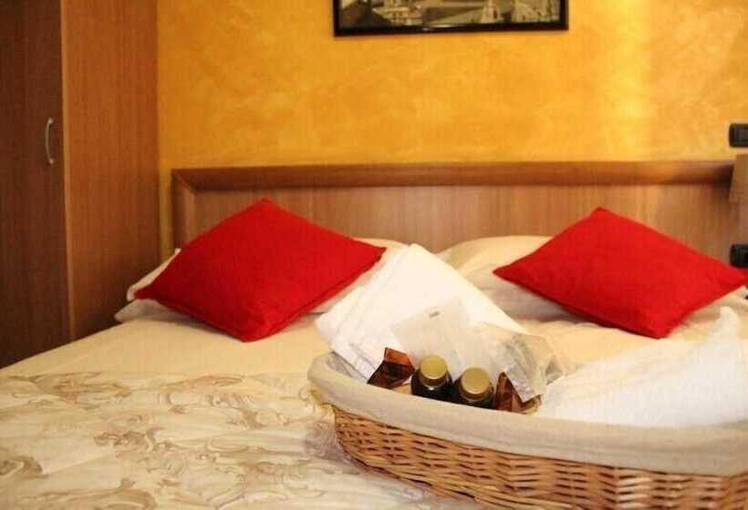 اتاق اکونومی, Albergo Posta