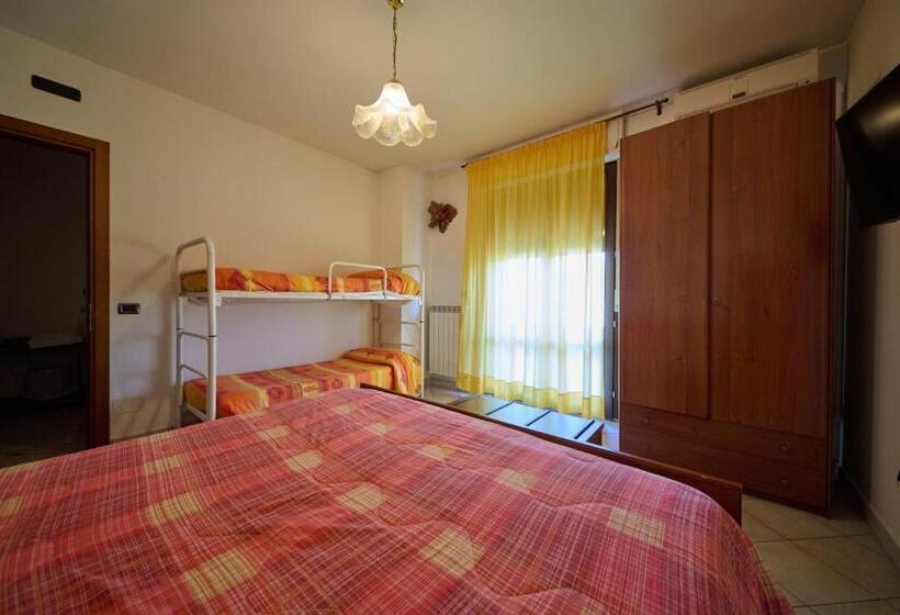 패밀리 룸, Albergo Shine