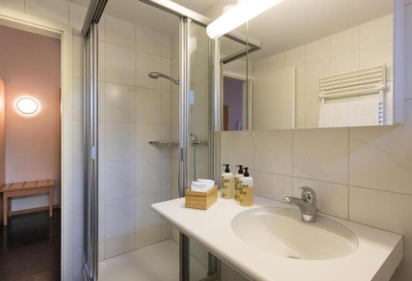 חדר סטנדרט, Blumlisalp