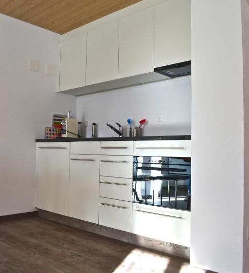 דירת חדר, Blumlisalp