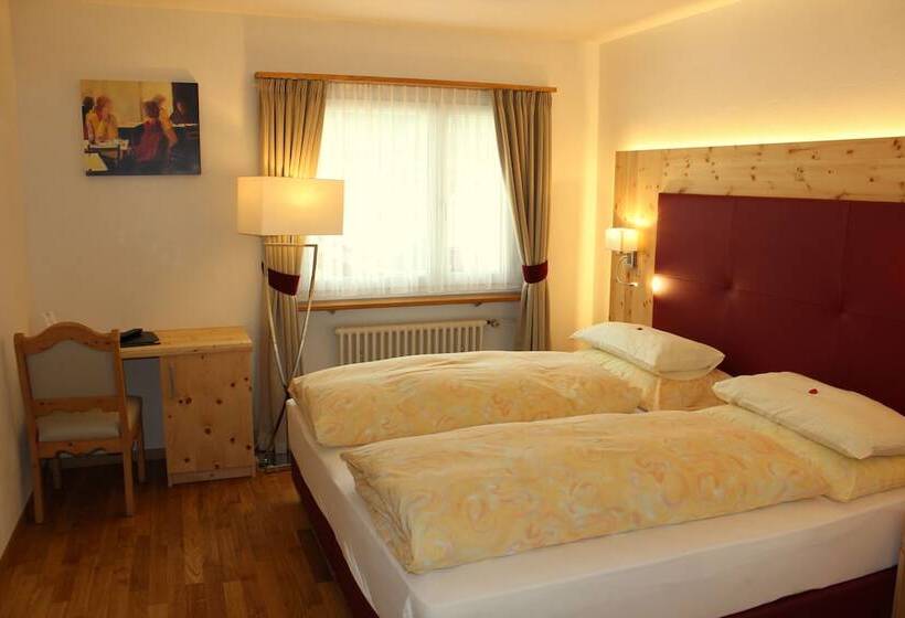 חדר סטנדרט, Conrad