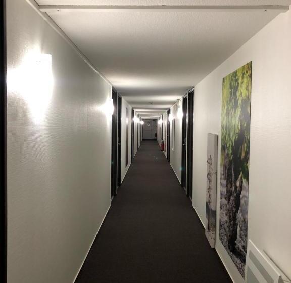 חדר סטנדרט לשלושה, Contact Hôtel Le Provençal Bordeaux Lac