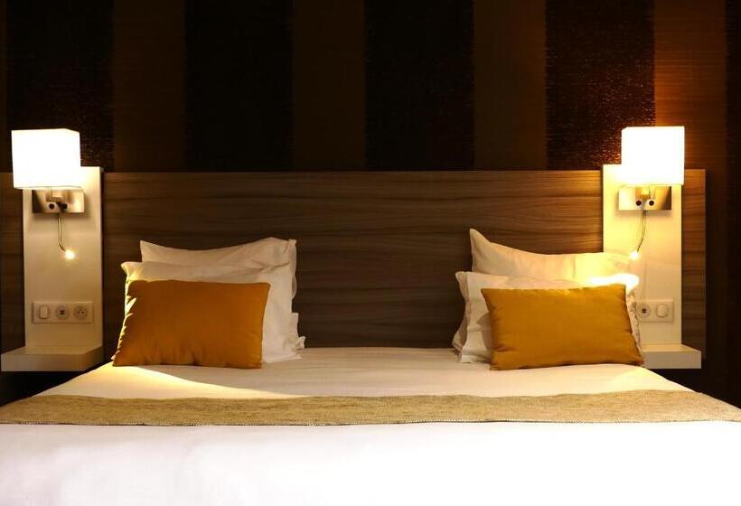 סוויטה נוף לגינה, Contact Hôtel Le Provençal Bordeaux Lac