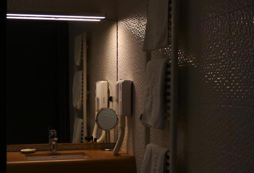 סוויטה נוף לגינה, Contact Hôtel Le Provençal Bordeaux Lac