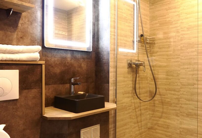 חדר סופריור, Contact Hôtel Le Provençal Bordeaux Lac