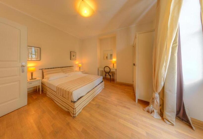 חדר סטנדרט, De La Plage