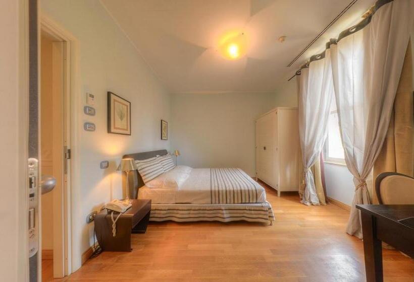 חדר סטנדרט, De La Plage