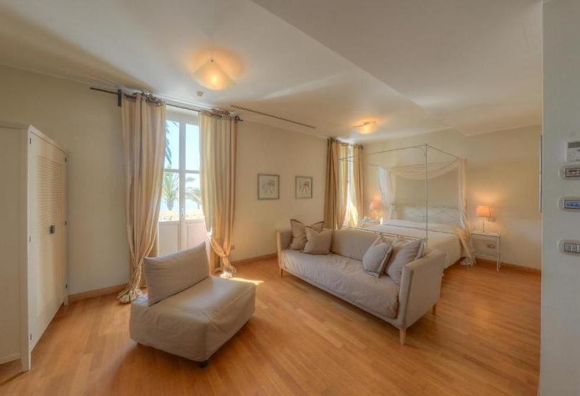 סוויטה נוף לים, De La Plage