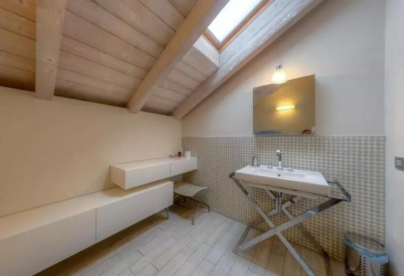 Deluxe Suite Sea View, De La Plage