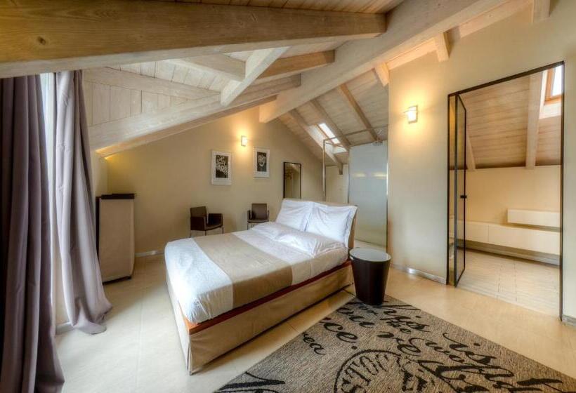 סוויטת דלוקס נוף לים, De La Plage