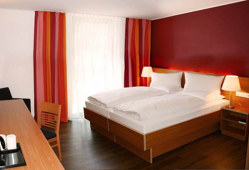 스탠다드 룸, Franz