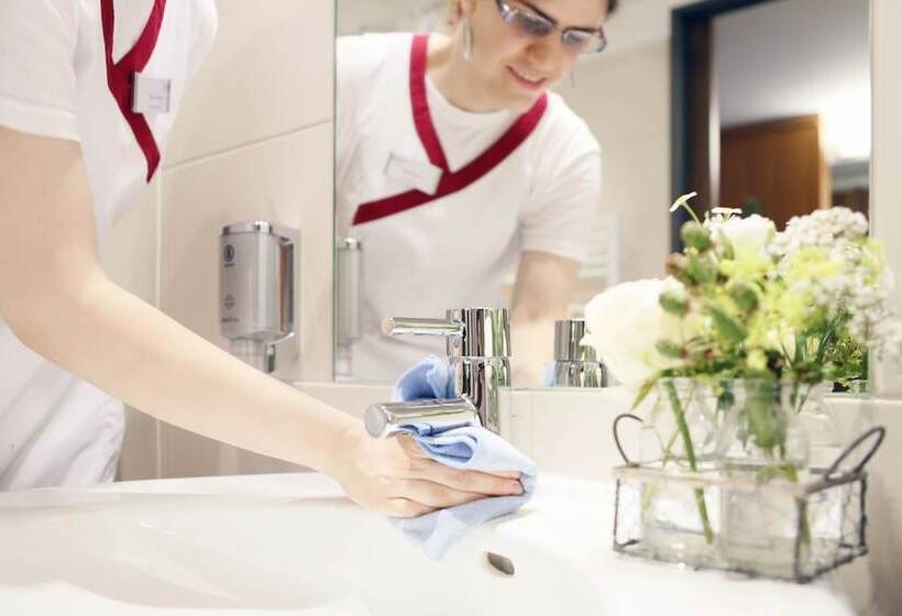 스탠다드 룸, Franz