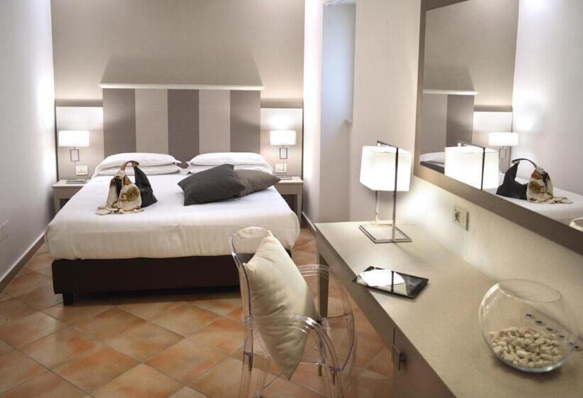 اتاق لوکس با بالکن, Gajeta