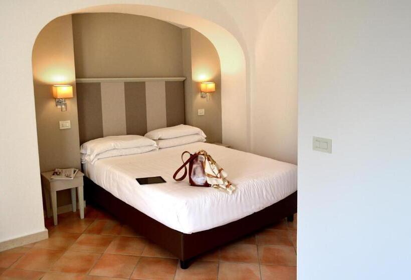 سوییت جونیور با بالکن, Gajeta