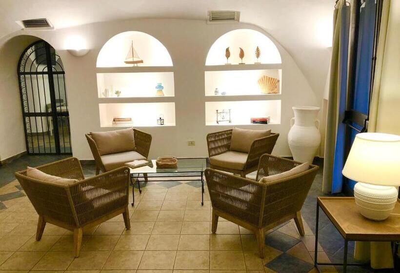 اتاق لوکس با بالکن, Gajeta