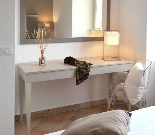 اتاق سوپریور با چشمانداز دریا, Gajeta