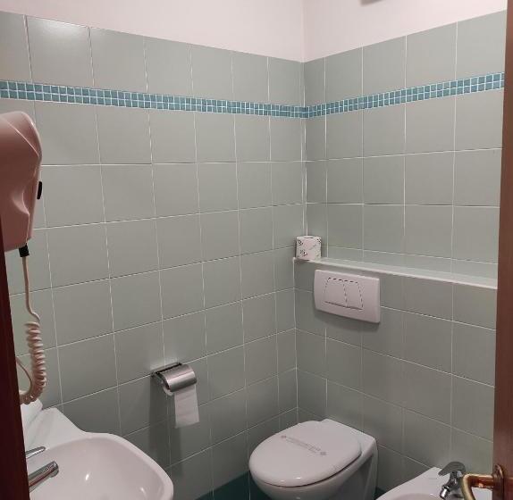 スタンダード5人部屋, Il Guscio