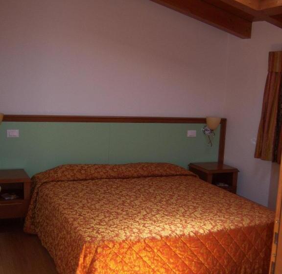 スタンダード5人部屋, Il Guscio