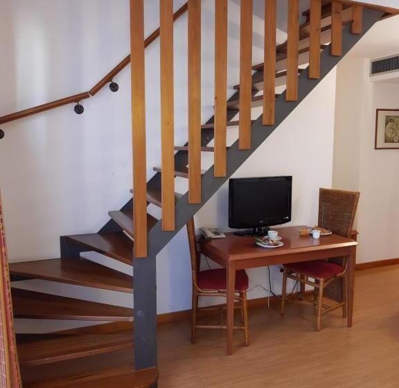 スタンダード5人部屋, Il Guscio