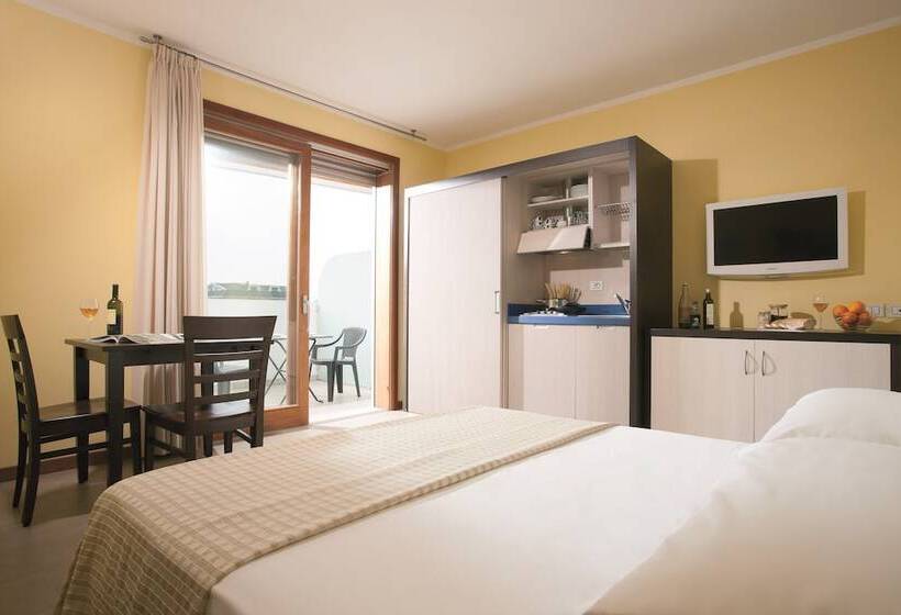 חדר סטנדרט, Il Teatro