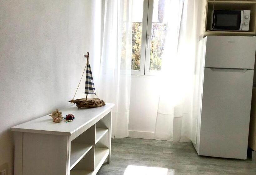 דירת חדר, La Coccinella