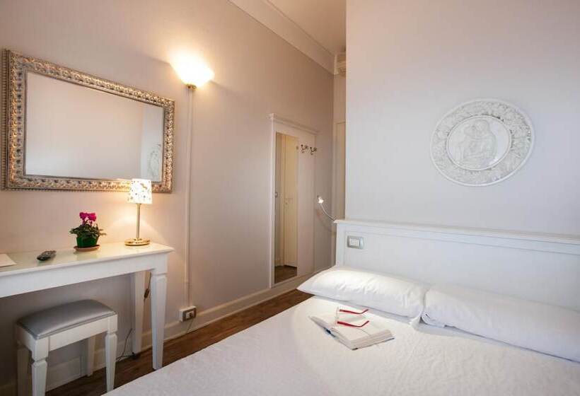 Номер Стандарт Индивидуальный с Видом, Marconi