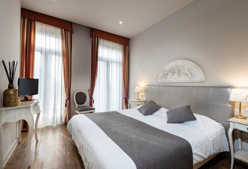 Comfort room with view, Marconi