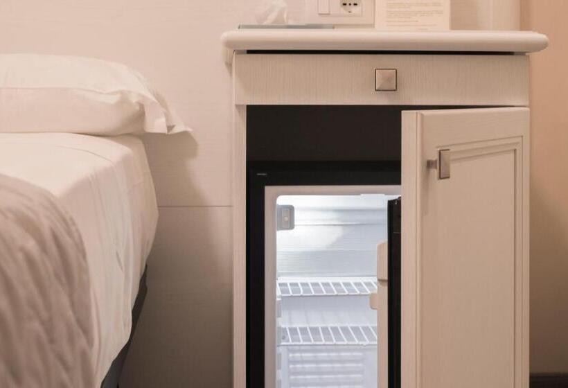 اتاق استاندارد, Marisa