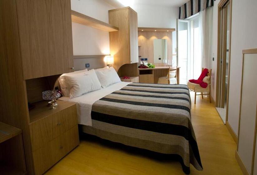 غرفة قياسية إطلالة جانبية علي البحر, S Vidi Miramare & Delfino