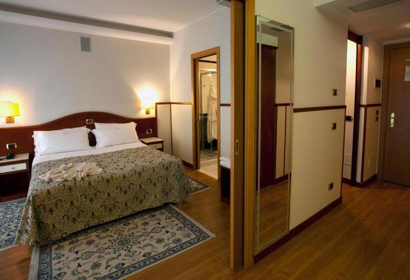 جناح ذو إطلالة جانبية على البحر, S Vidi Miramare & Delfino