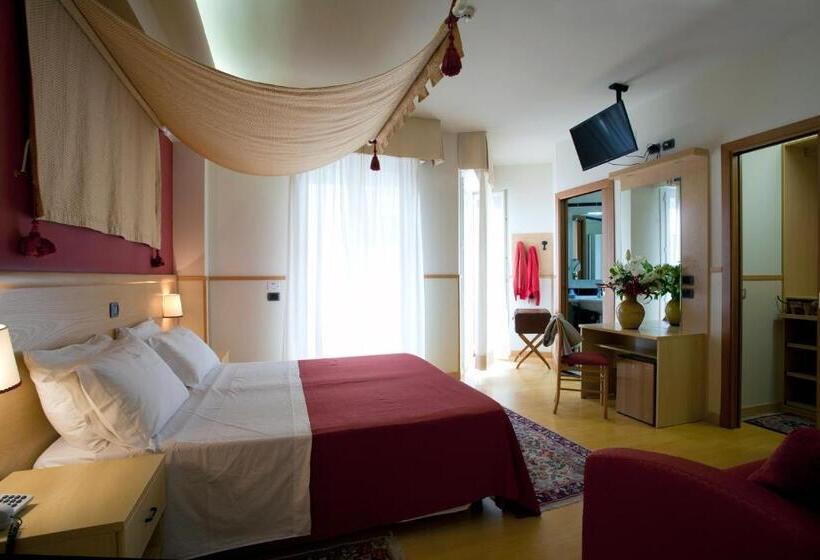 جناح جونيور ذو إطلالة جانبية على البحر, S Vidi Miramare & Delfino