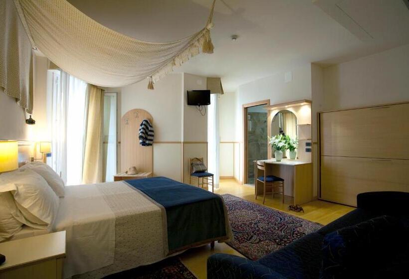 جناح جونيور ذو إطلالة جانبية على البحر, S Vidi Miramare & Delfino