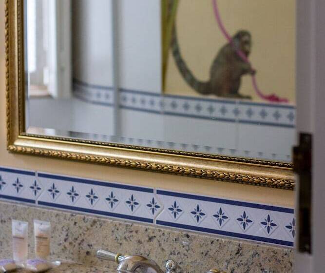 سوئیت رویال, Solar Do Imperio