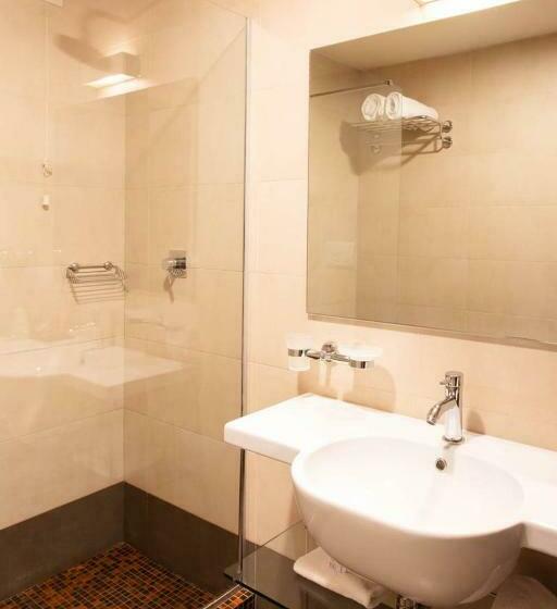 חדר סופריור, Sweet